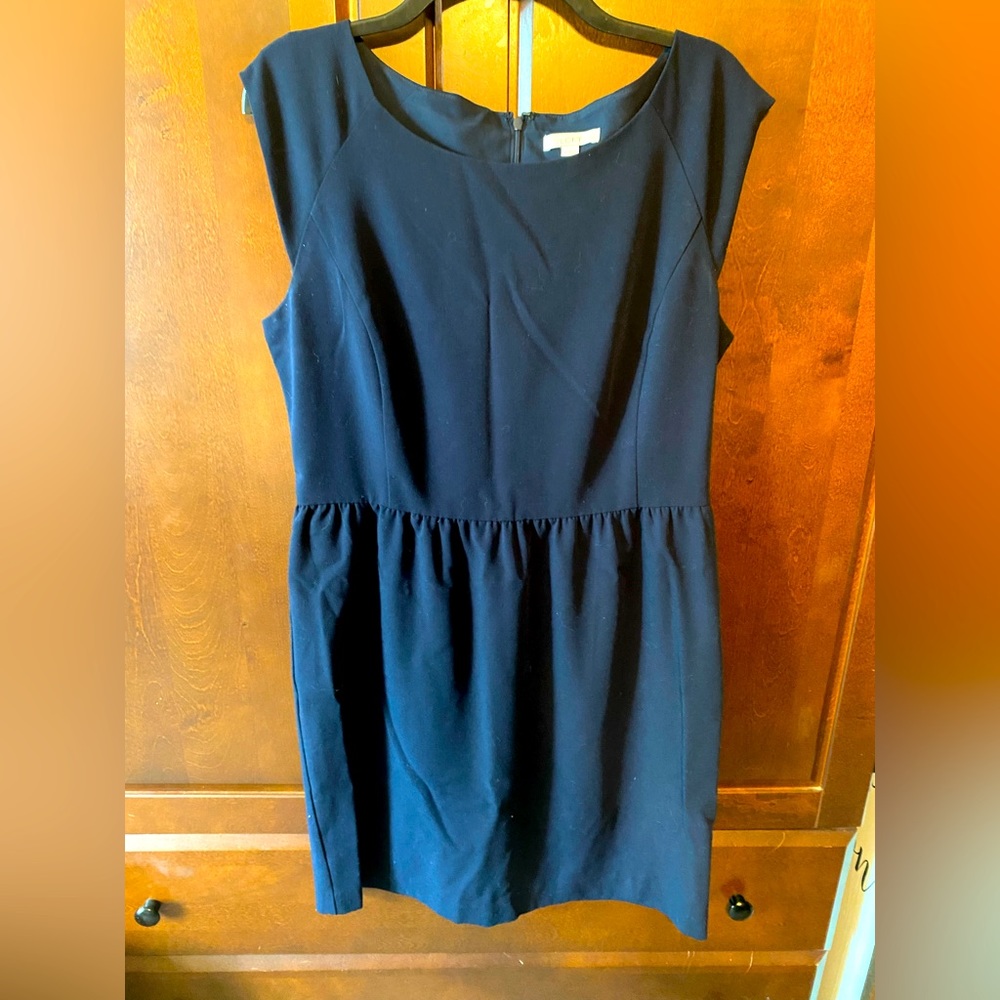 LOFT Navy dress 💙
